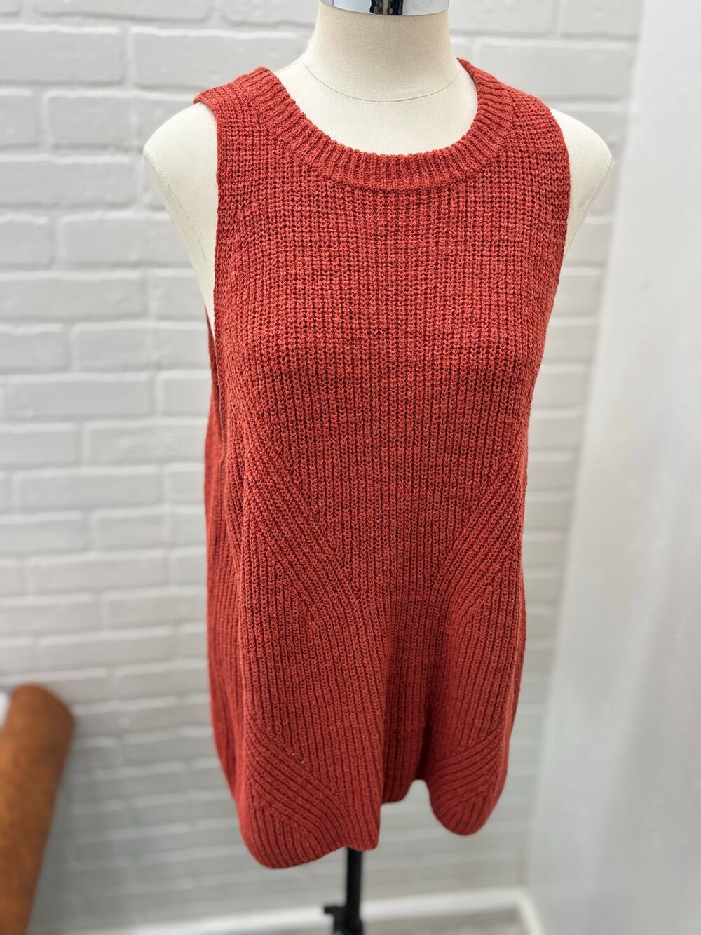 Madewell Jensen Sweater Tank Top Women Size XL Chunky Knit Rust Red Orange C14
